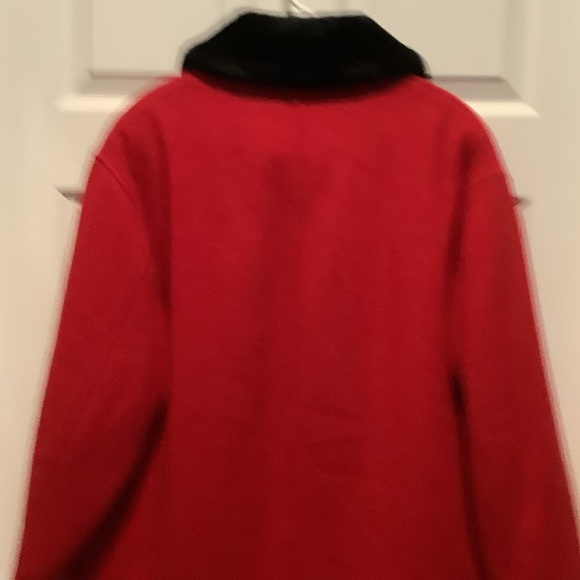 Anne Klein‎ Red full zip 100% wool coat with Black faux fur Collar - Picture 9 of 10